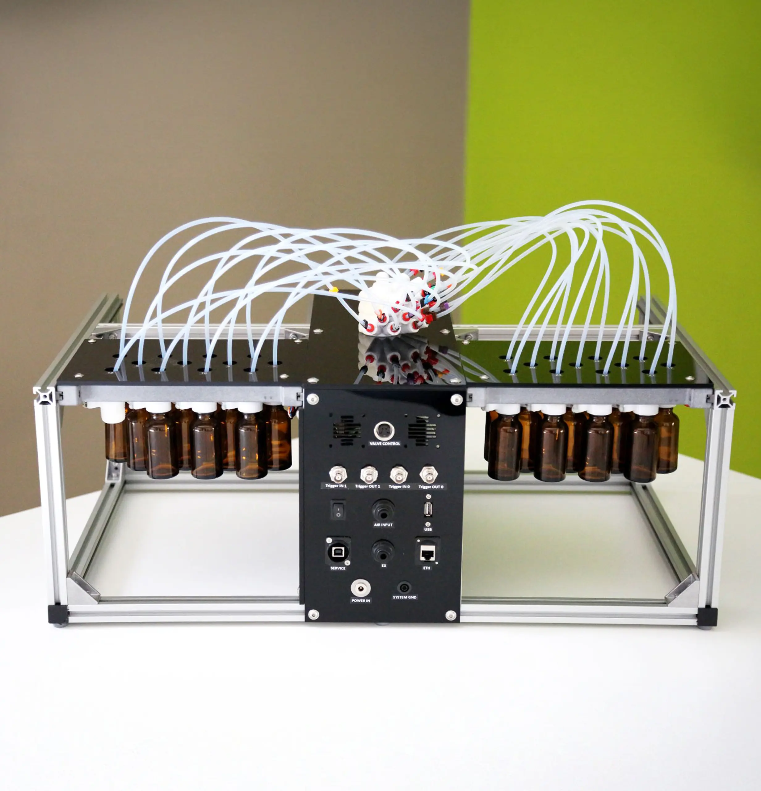 Sniff-Lab modular olfactometer with expandable channel racks